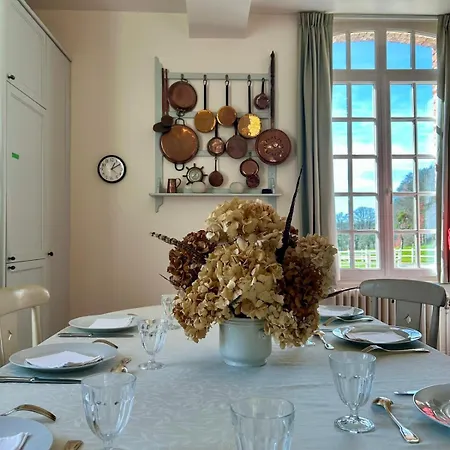 Villa Grande Maison De Famille-piscine Chauffee-tennis-domaine De La Ferme De Mahomet